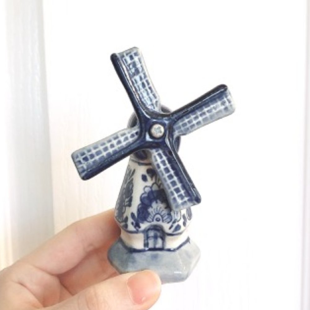 NEW Holland Windmill Souvenirs